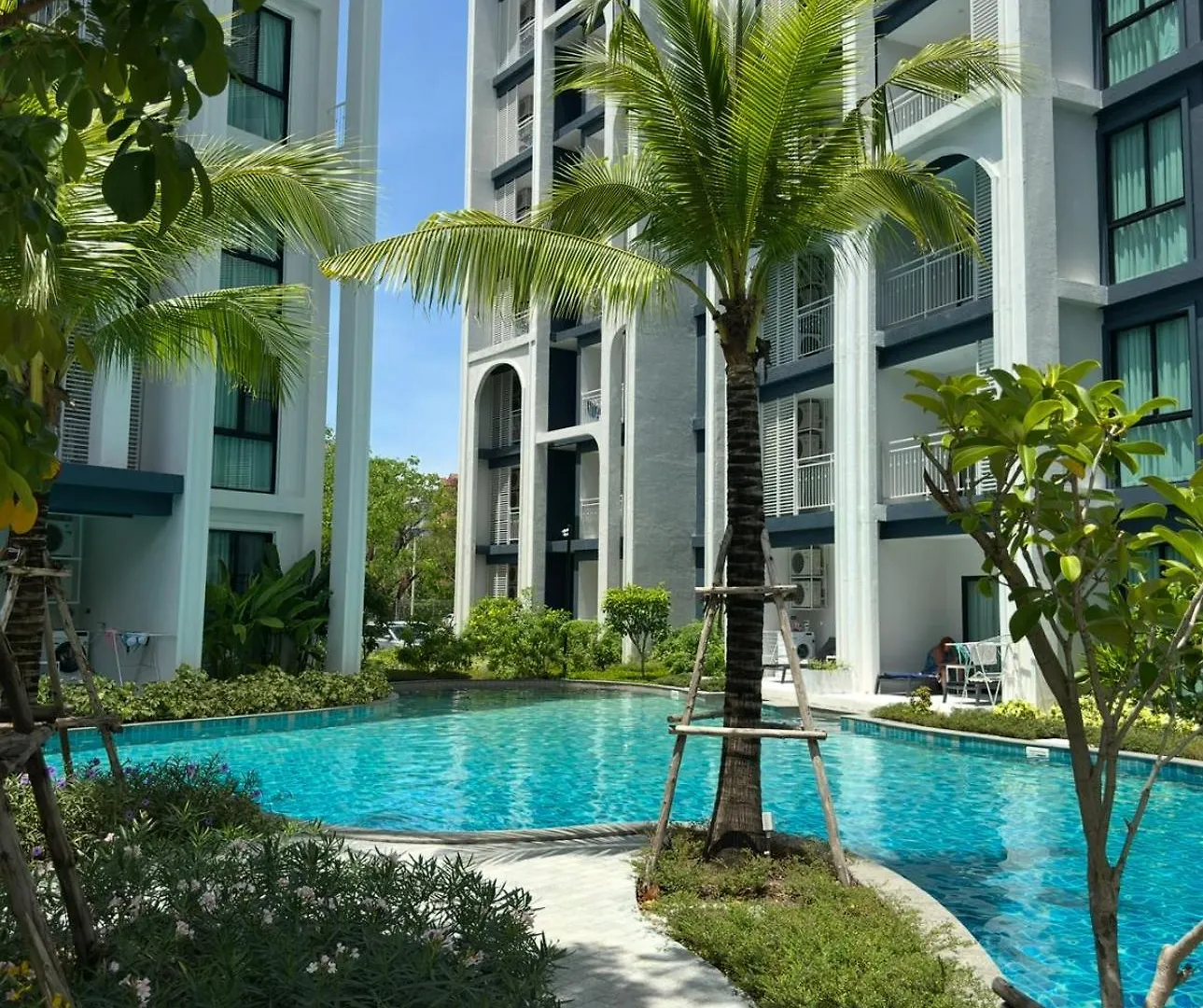 Sabai Family Nest Apartment Nai Yang